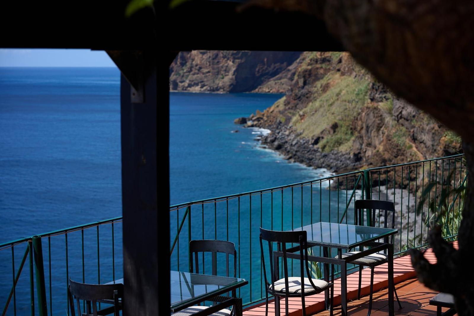 Inn & Art Madeira Канису Экстерьер фото
