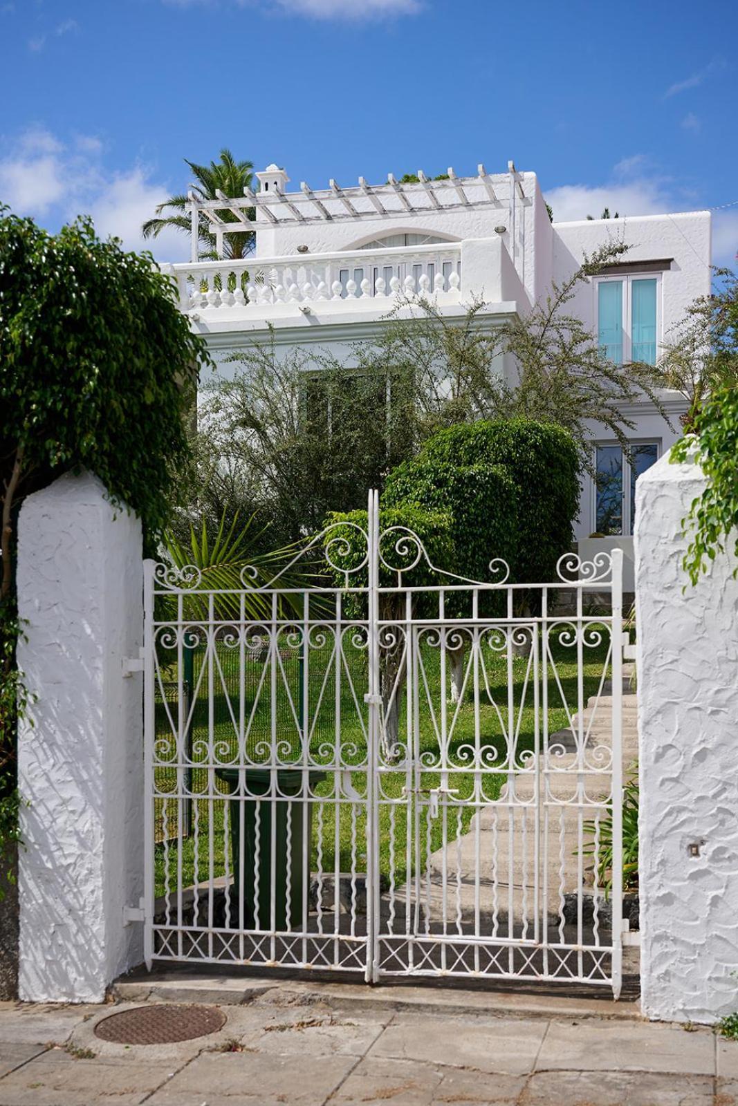 Inn & Art Madeira Канису Экстерьер фото